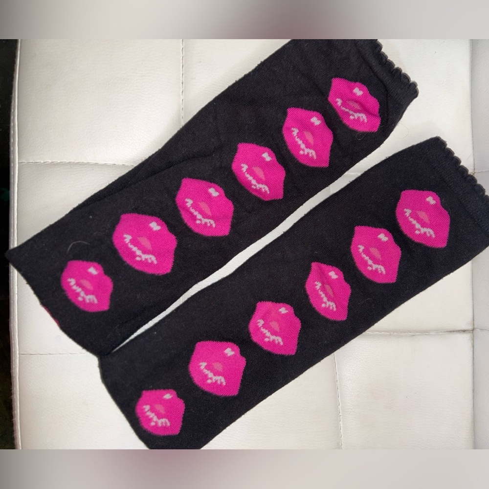 Betsey Johnson pink black lip kiss backseam long otk over knee socks vintage - Picture 3 of 4